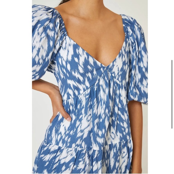 ANTHROPOLOGIE: Blue/White Puff Sleeve Tier Dress - Picture 3 of 5